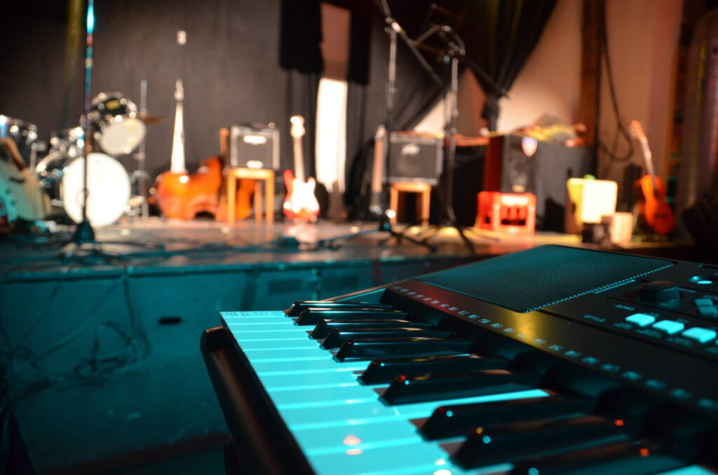 Keyboardy jako szkicownik: jak w jeden weekend napisać pierwszą piosenkę